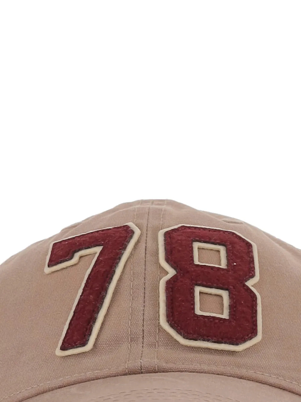 Cappello da baseball con applicazione