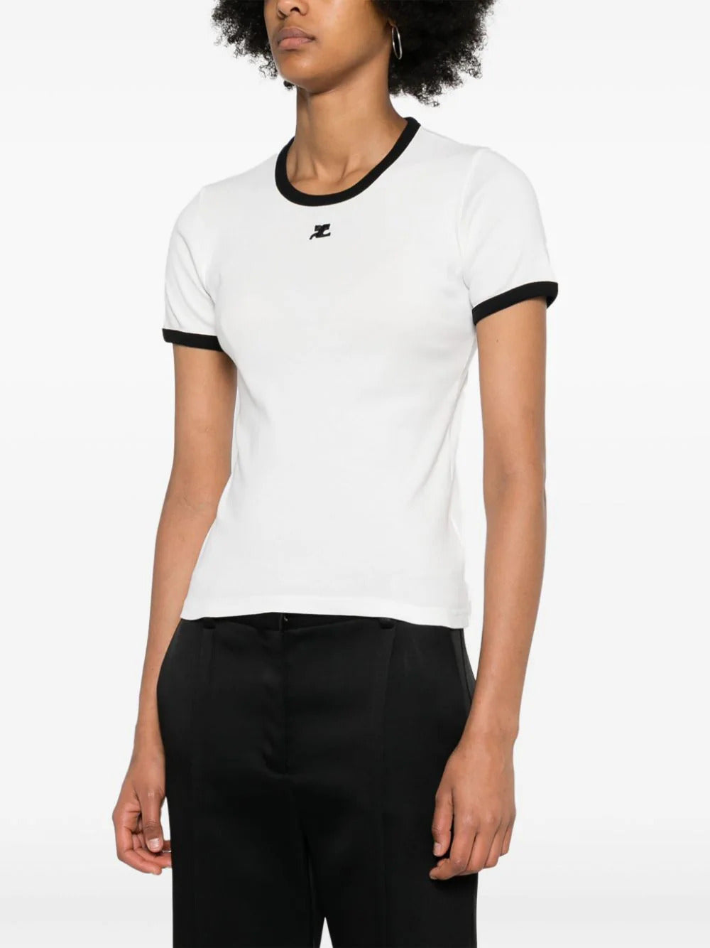T-shirt con bordo a contrasto