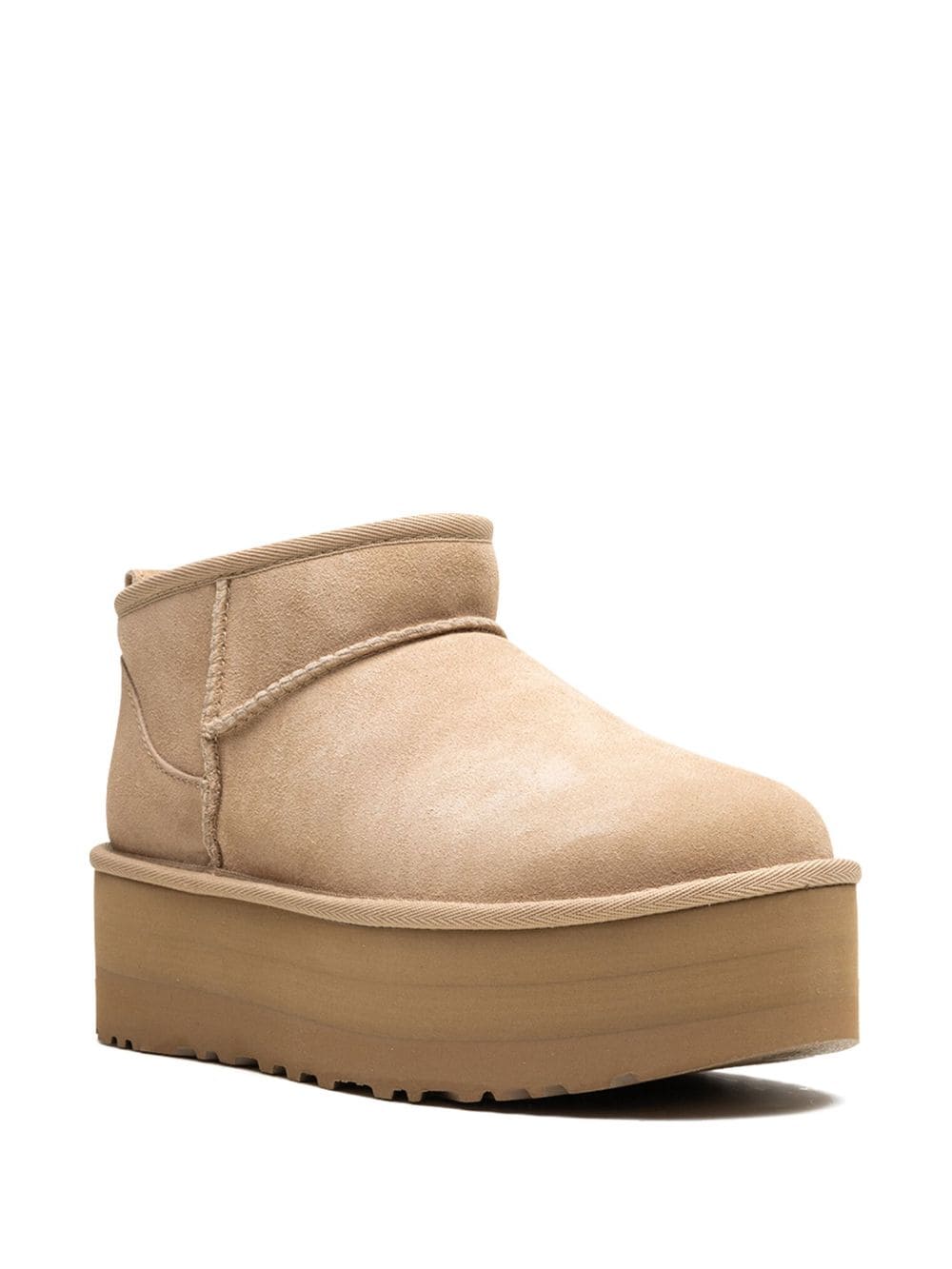 UGG