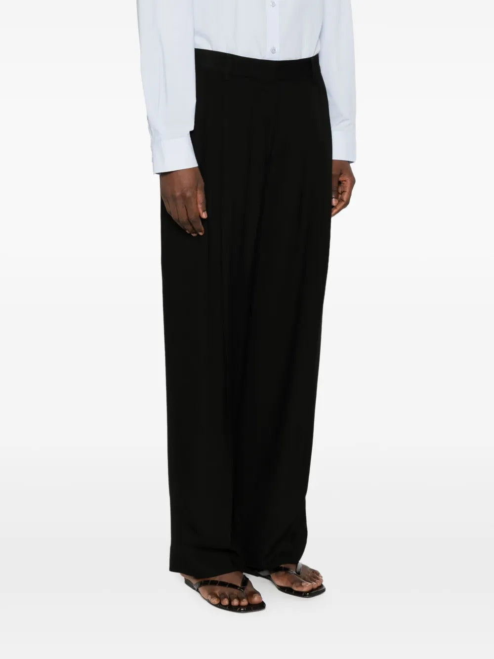 Pantaloni con pieghe