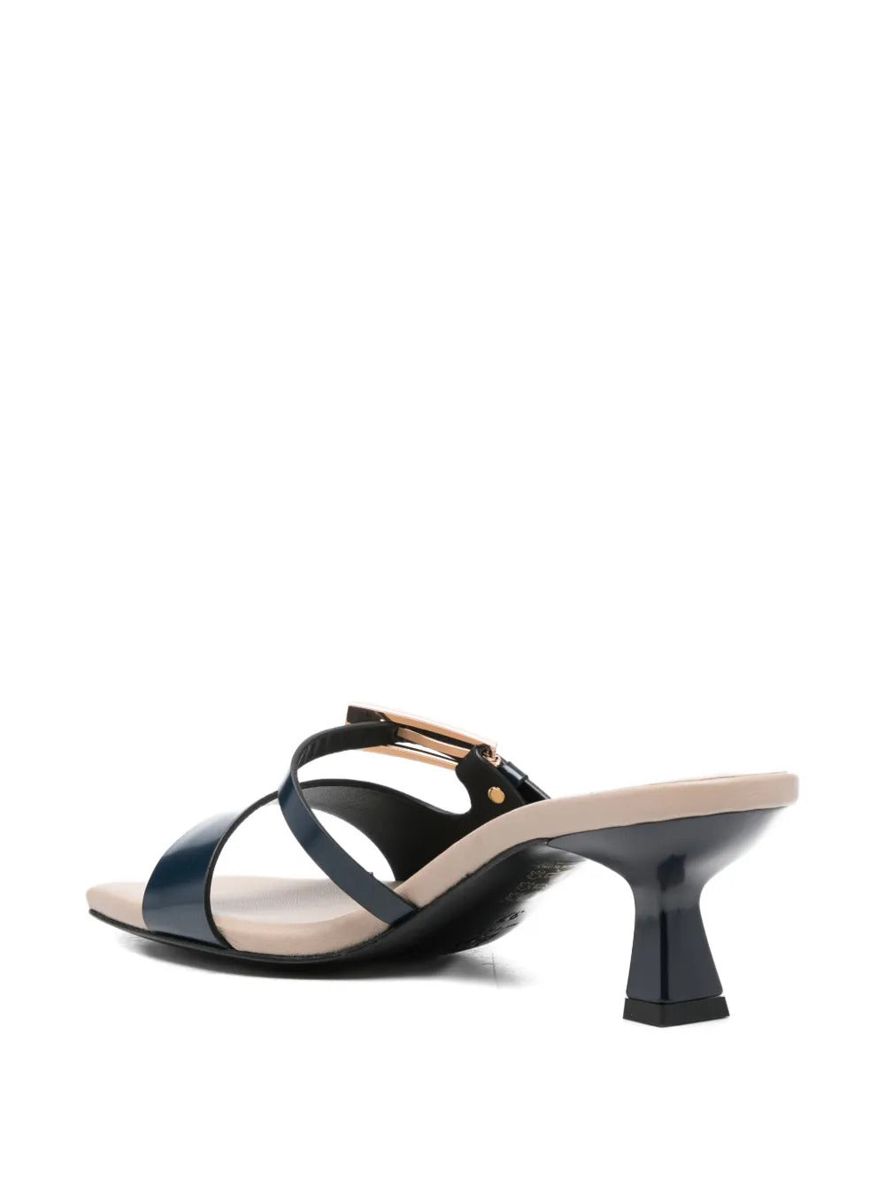 buckle-fastening leather sandals