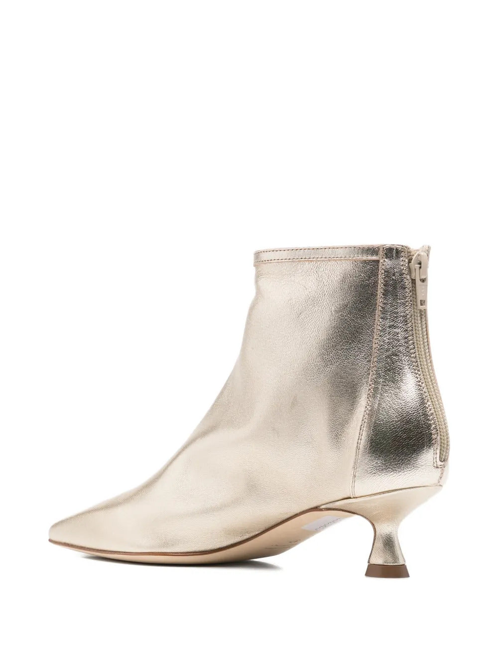 pointed-toe boots