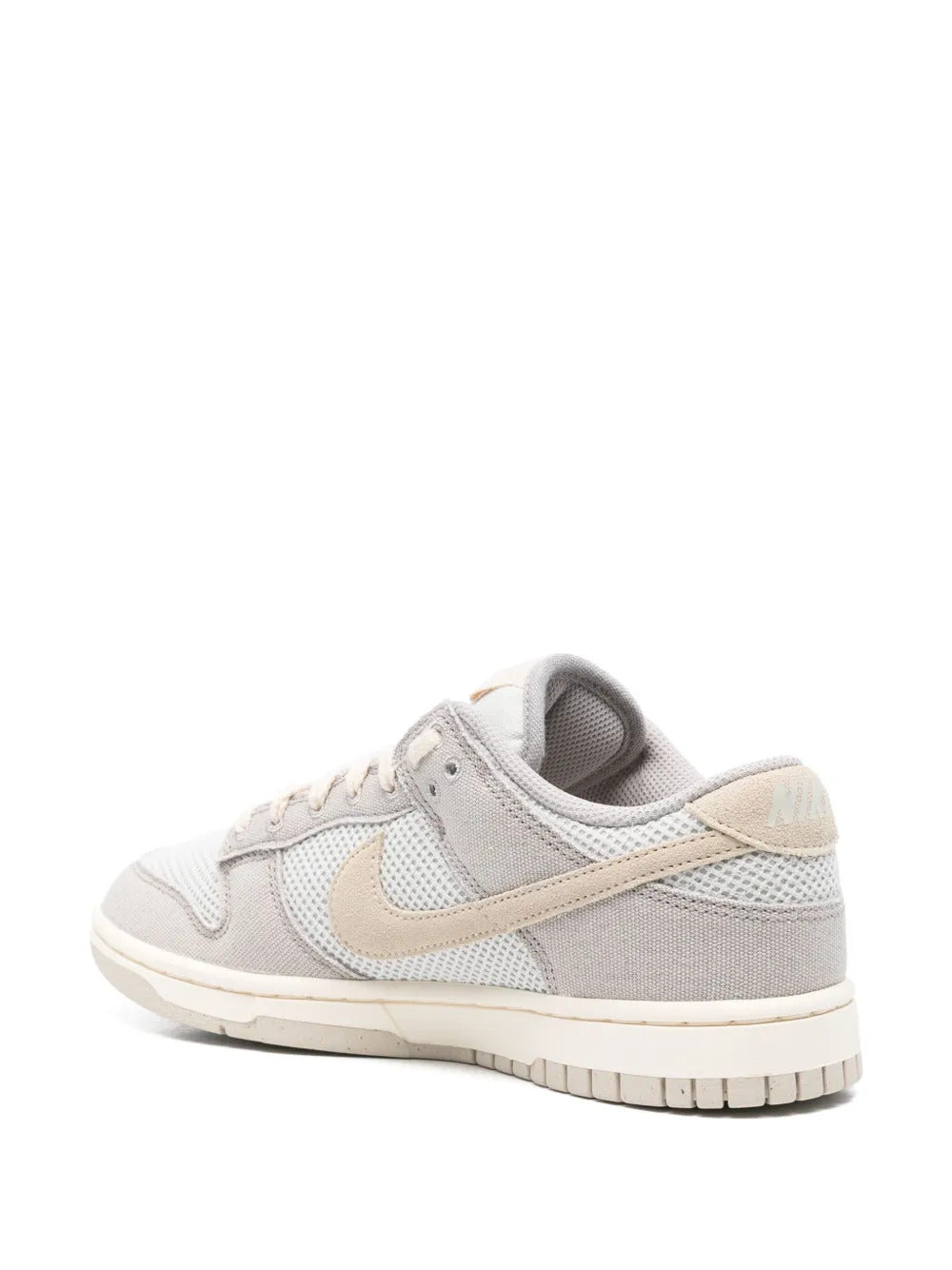 Dunk Low sneakers