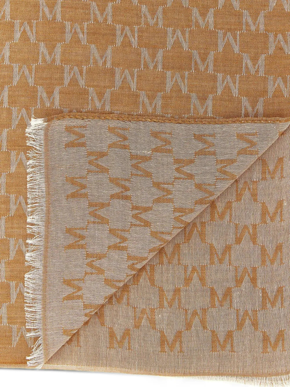 Stola con monogramma