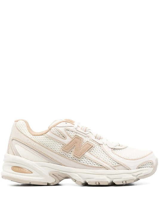 Sneakers 740